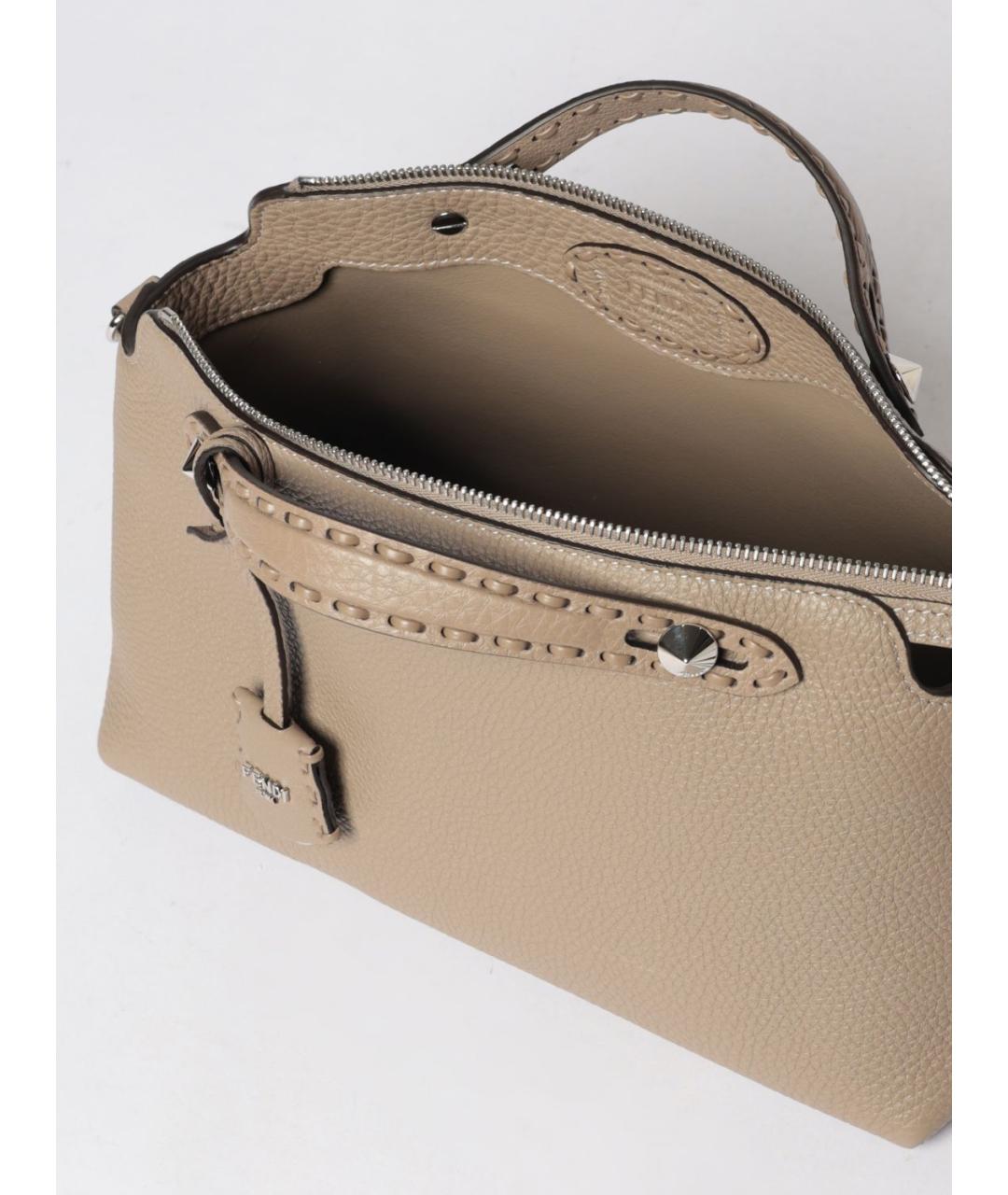 FENDI Бежевая кожаная сумка через плечо, фото 5