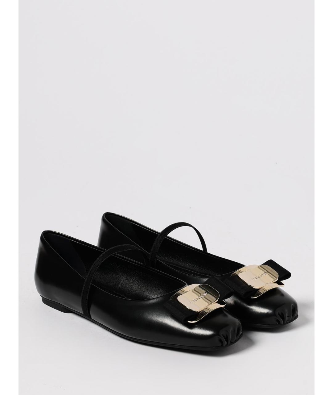 FERRAGAMO Черные кожаные балетки, фото 2