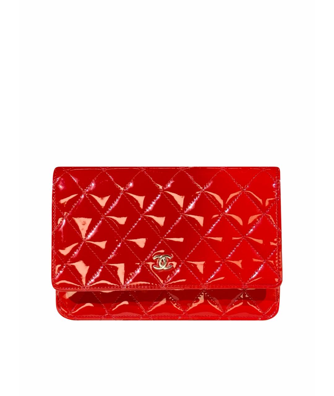 CHANEL Красная сумка через плечо из лакированной кожи, фото 1