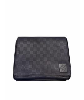 LOUIS VUITTON Сумка на плечо