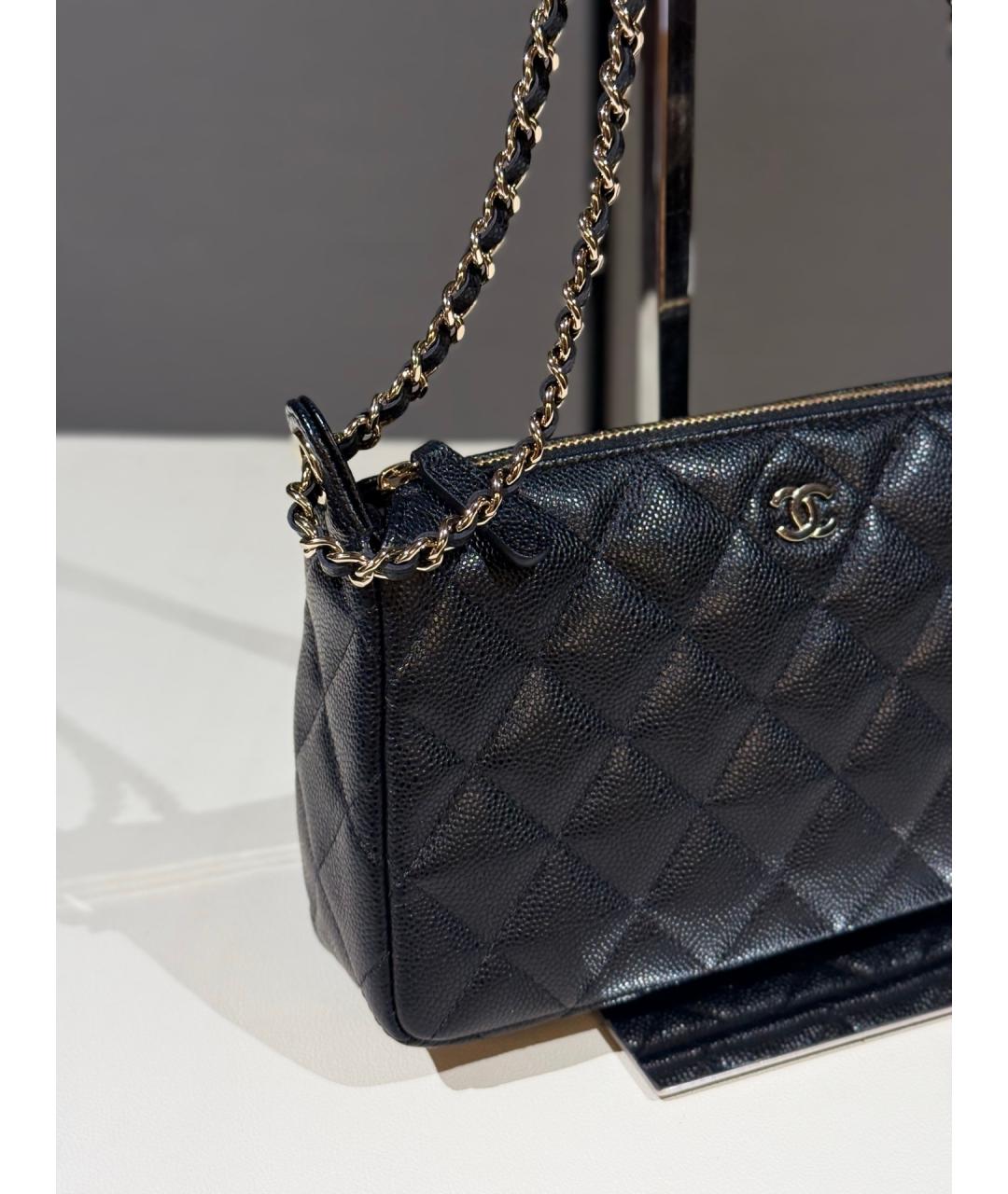 CHANEL Черная кожаная сумка через плечо, фото 5