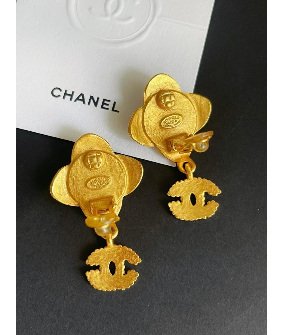CHANEL Золотые металлические клипсы, фото 3