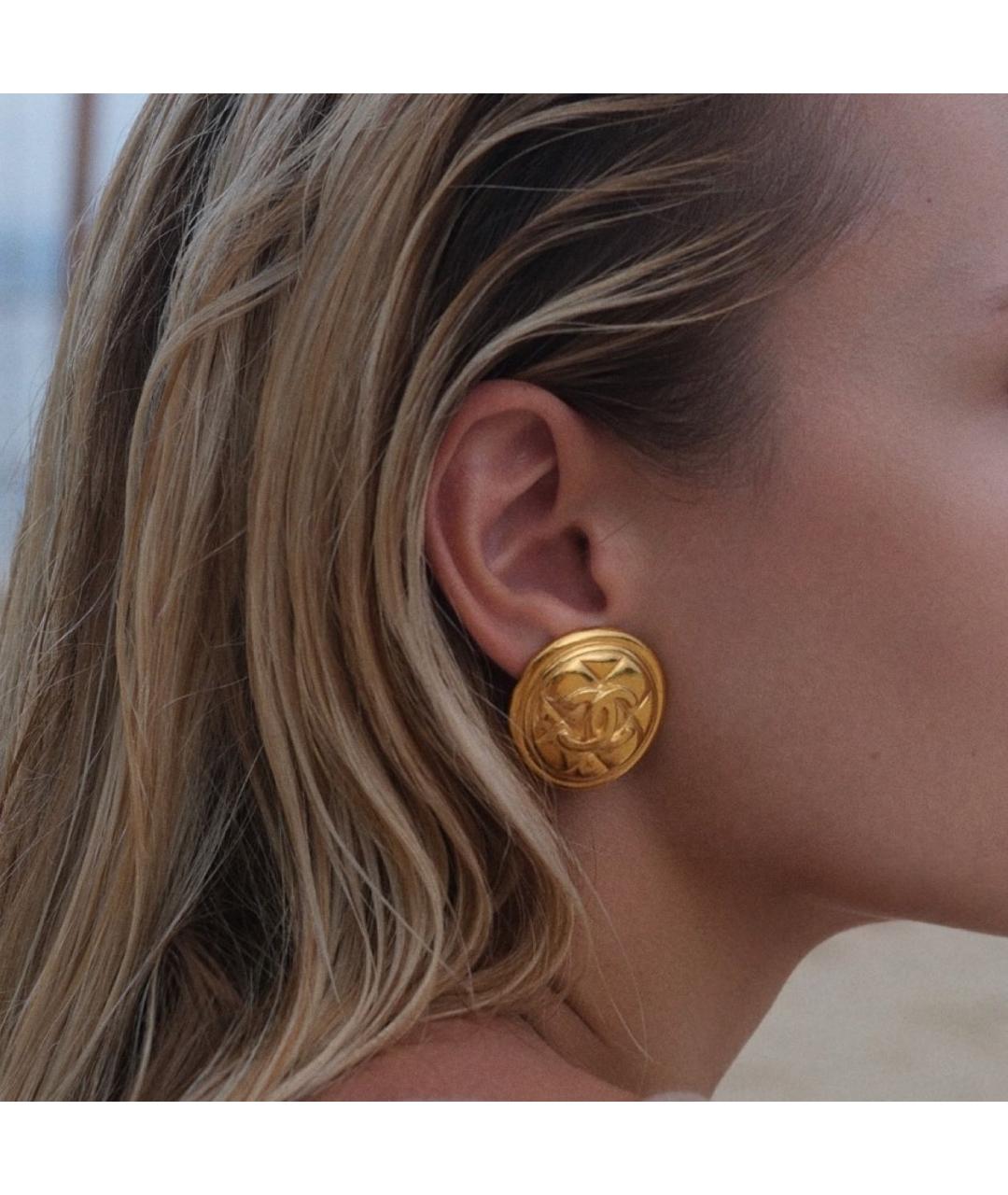 CHANEL Золотые позолоченные клипсы, фото 8