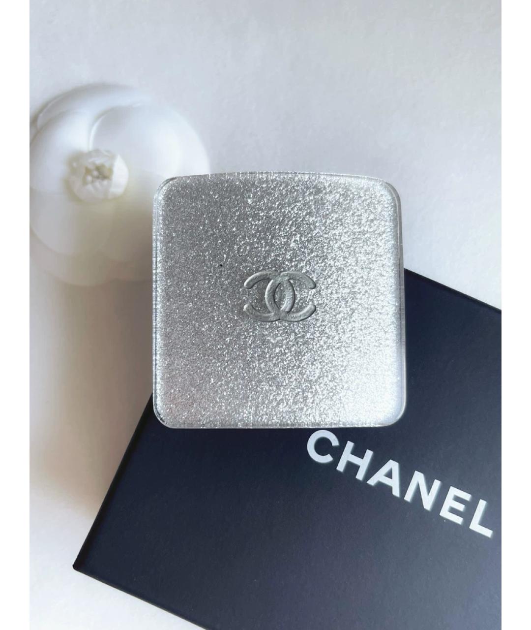 CHANEL Серебряная пластиковая булавка / брошь, фото 5