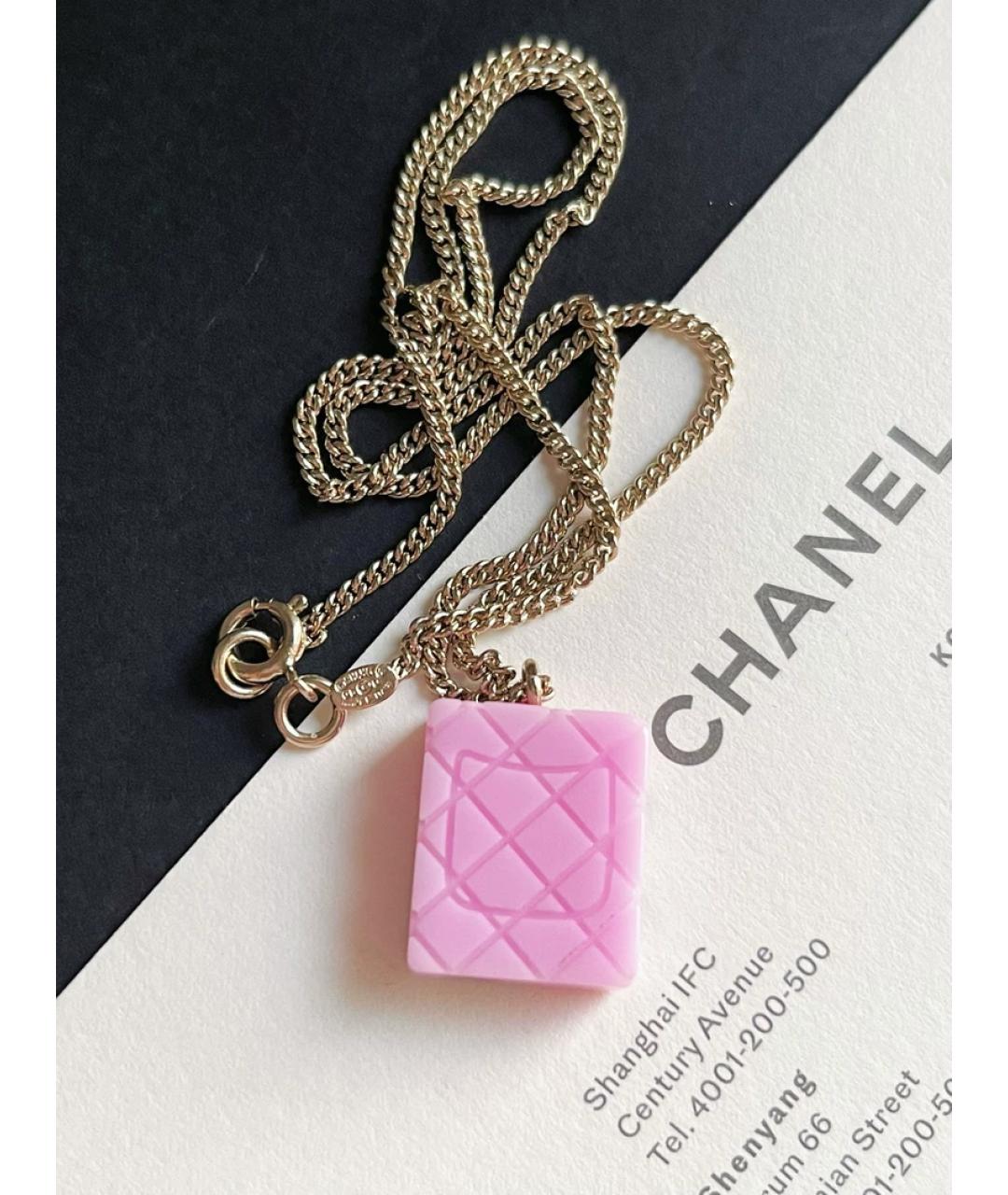 CHANEL Розовая пластиковая подвеска, фото 3