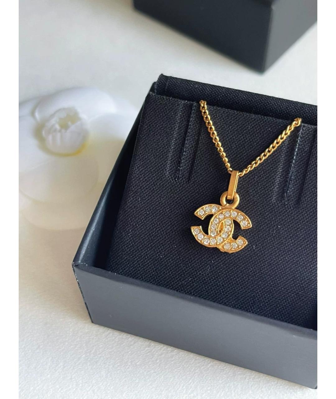 CHANEL Золотая металлическая подвеска, фото 4