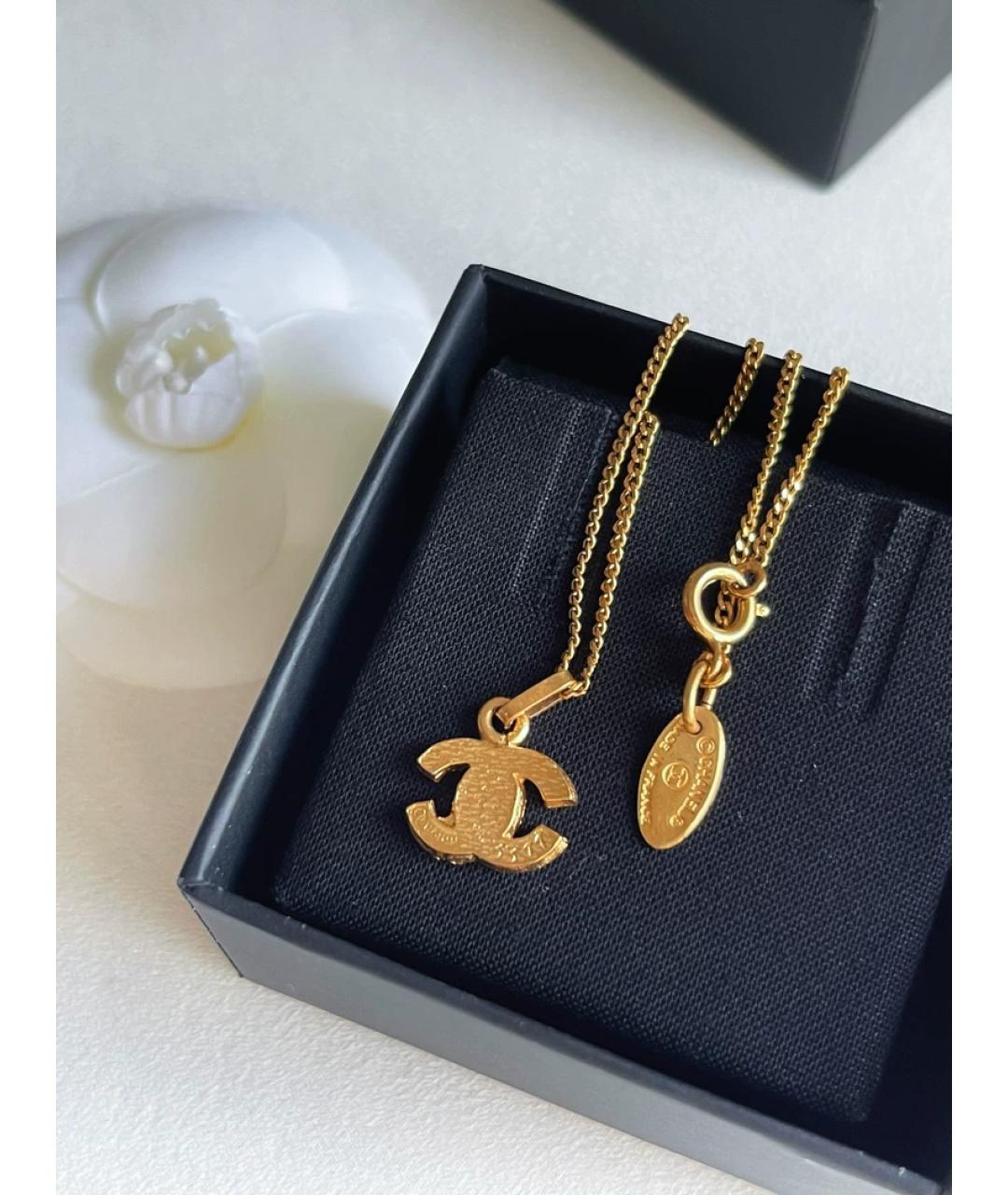 CHANEL Золотая металлическая подвеска, фото 3