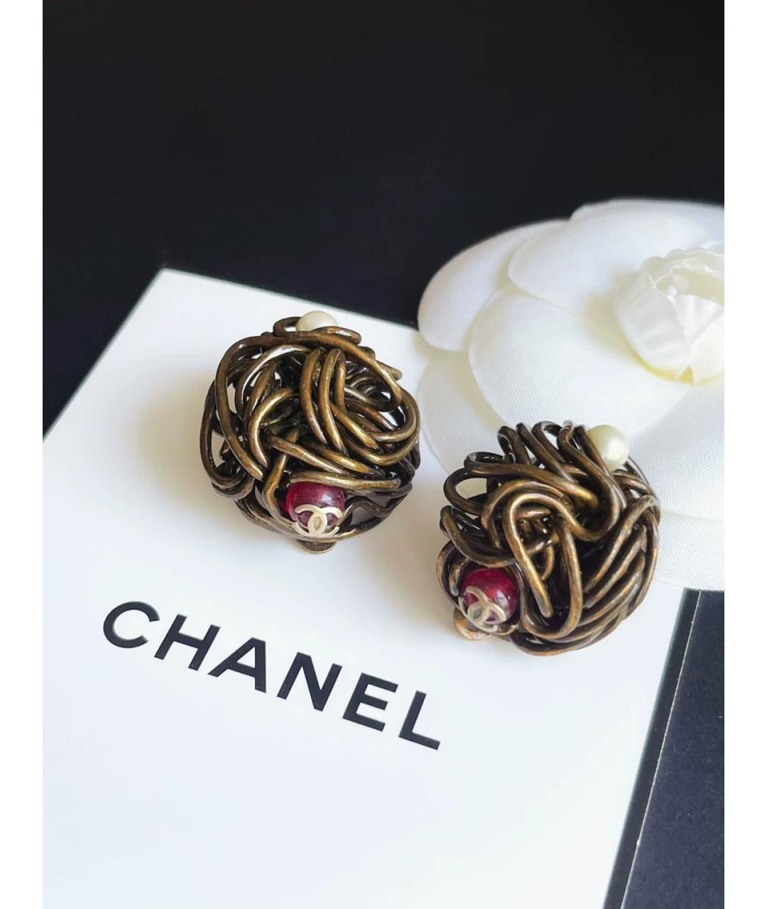 CHANEL Красные металлические серьги, фото 4