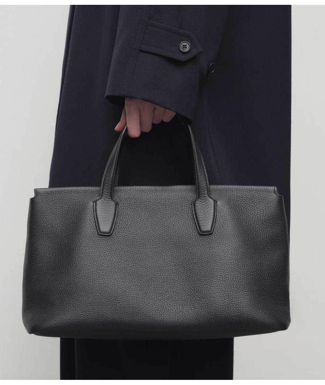 THE ROW Черная кожаная сумка с короткими ручками, фото 4