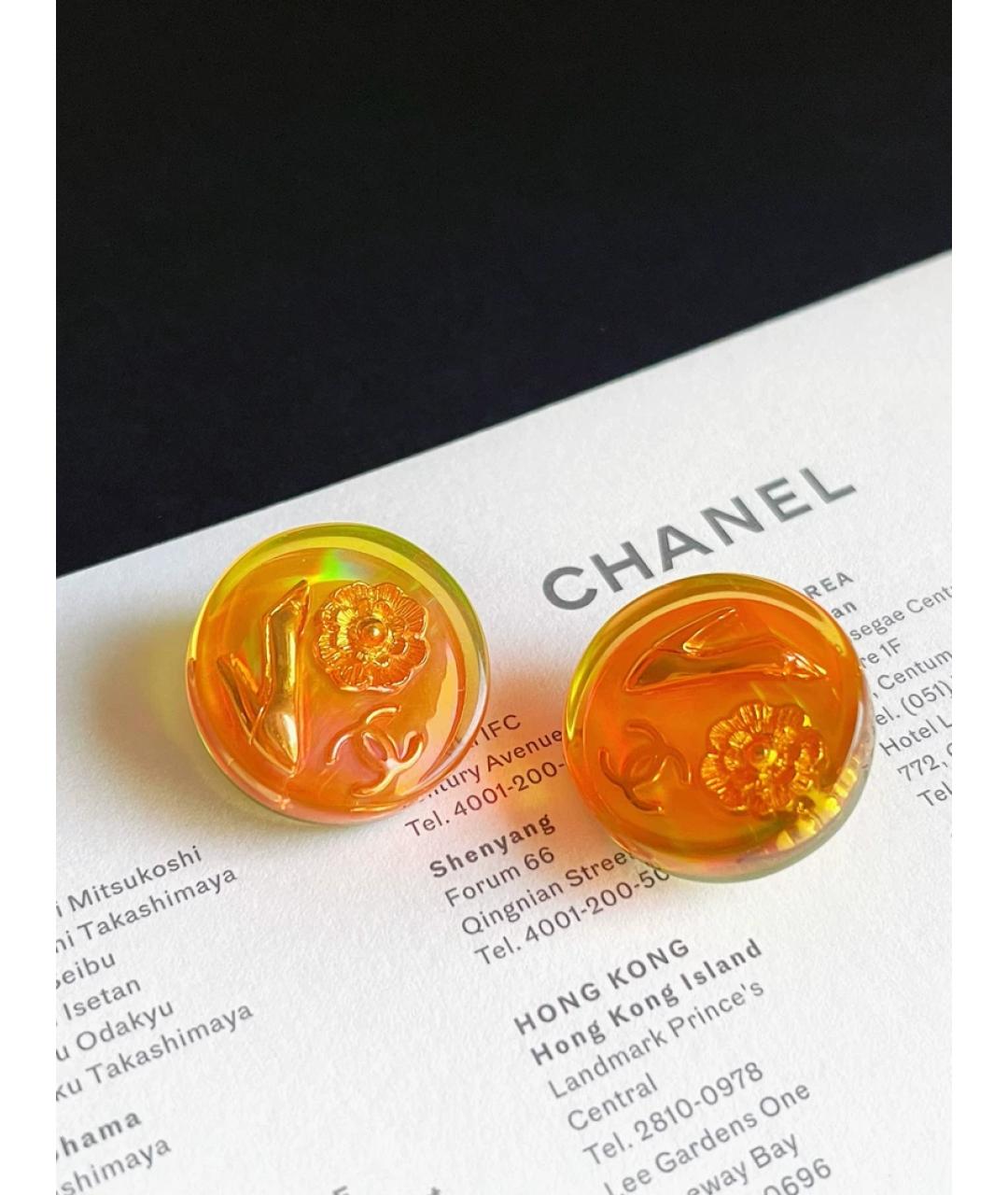 CHANEL Оранжевое пластиковые клипсы, фото 3