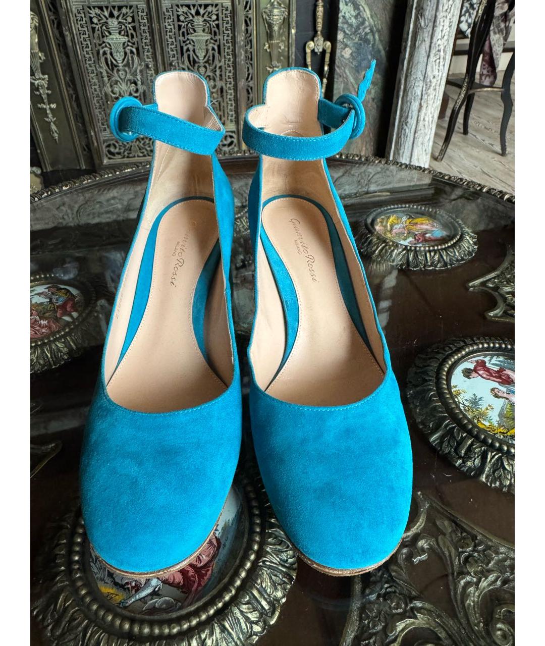 GIANVITO ROSSI Голубые замшевые туфли, фото 2