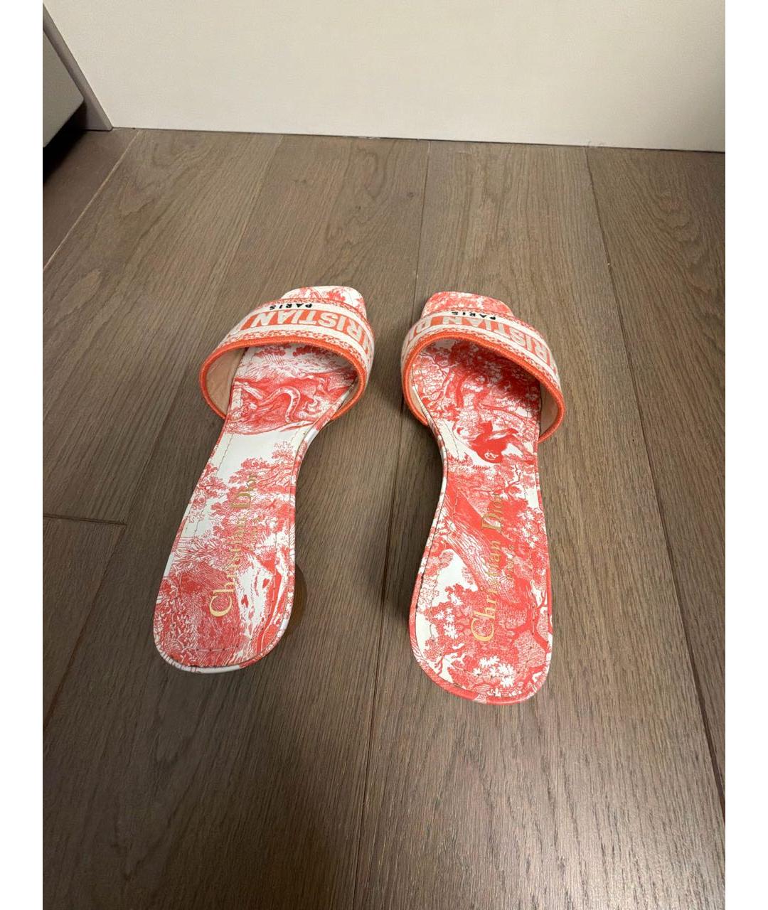 CHRISTIAN DIOR Коралловые текстильные мюли, фото 3