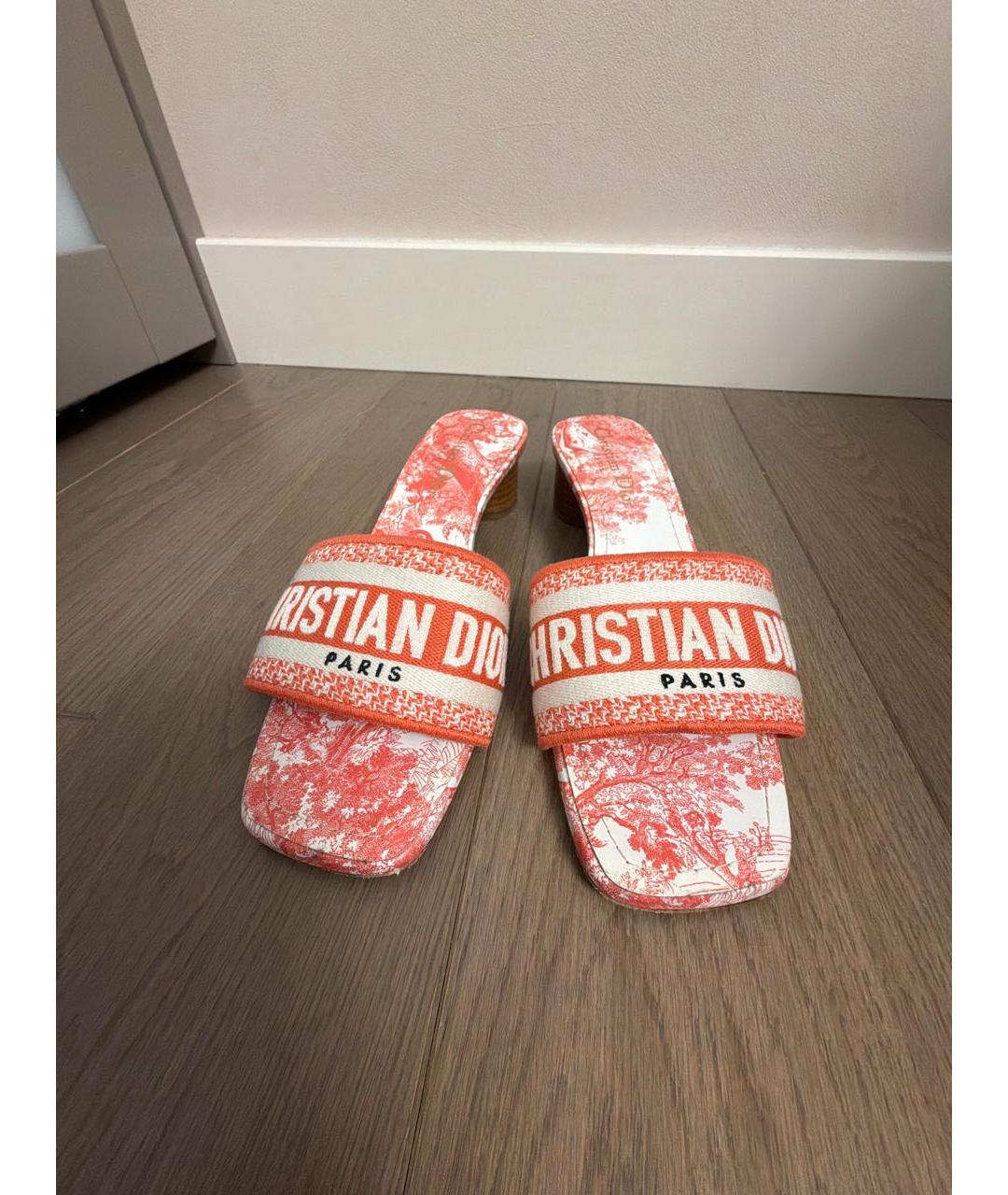 CHRISTIAN DIOR Коралловые текстильные мюли, фото 2