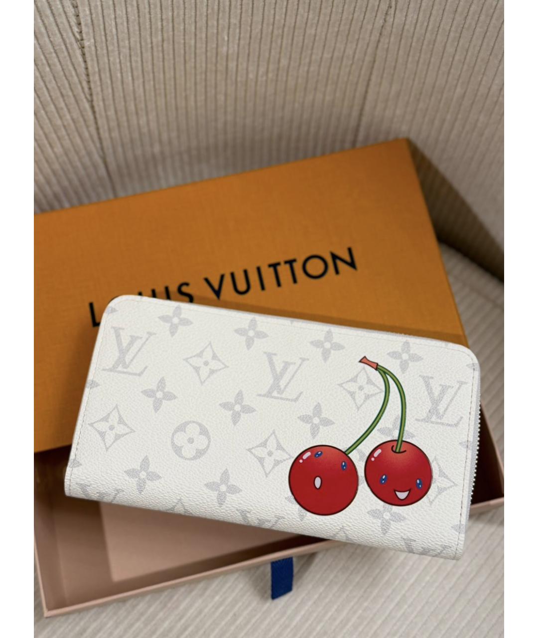 LOUIS VUITTON Белый кожаный кошелек, фото 2