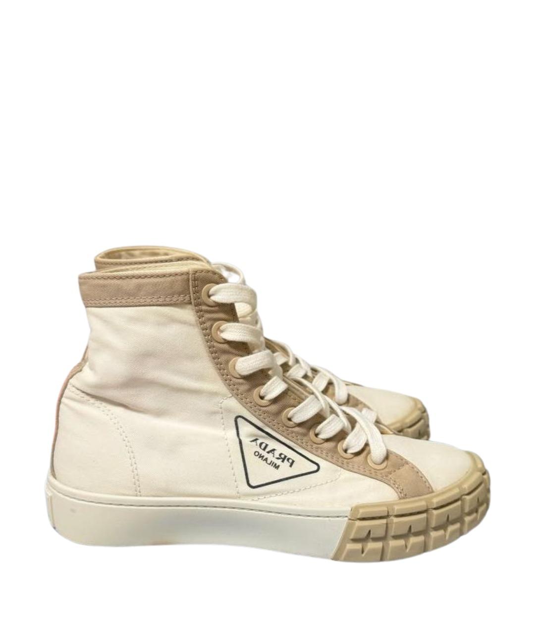 PRADA Белые текстильные кеды, фото 1