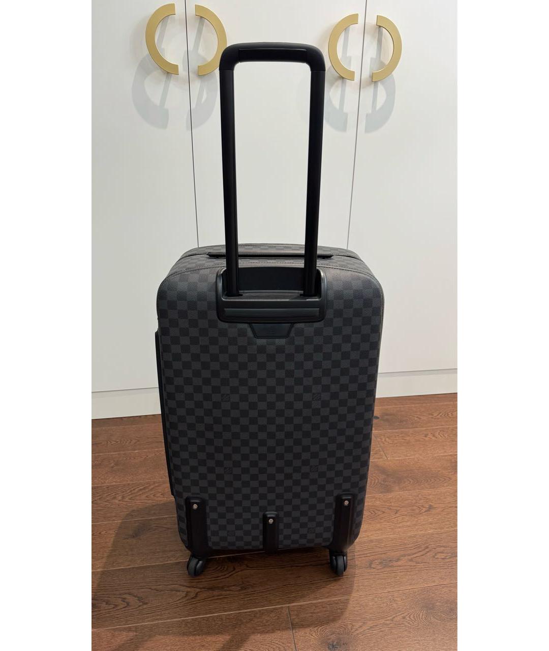 LOUIS VUITTON Черный кожаный чемодан, фото 2