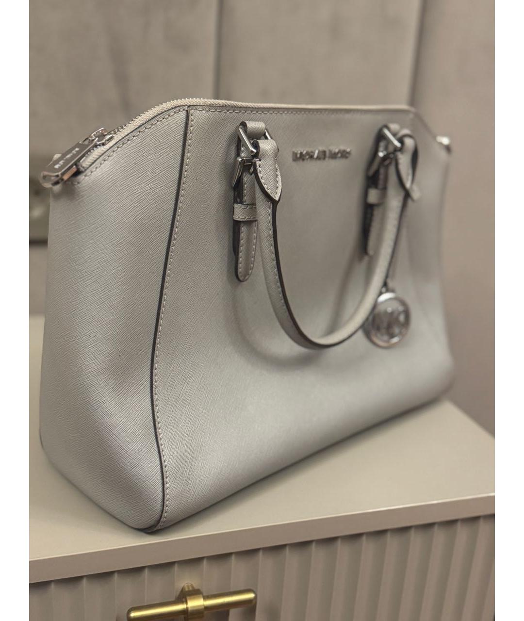 MICHAEL KORS Серая кожаная сумка с короткими ручками, фото 2