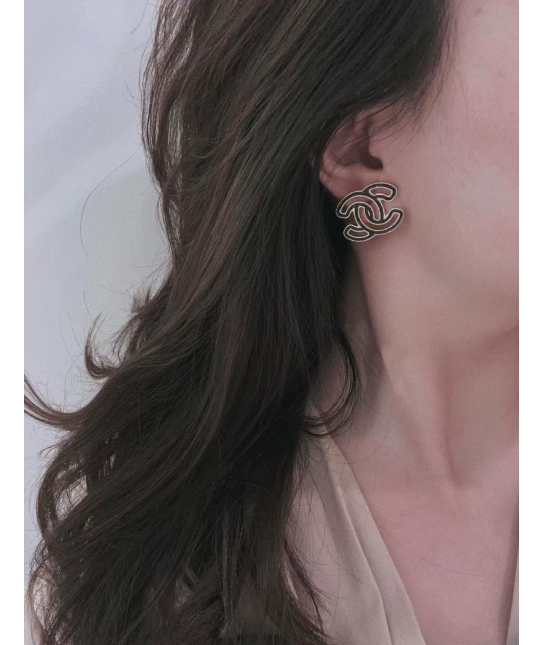 CHANEL Золотые металлические серьги, фото 4