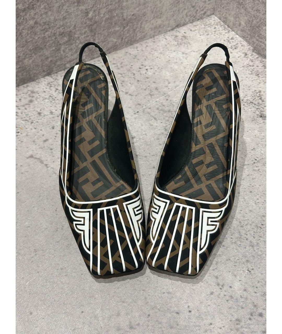 FENDI Коричневые текстильные туфли, фото 2