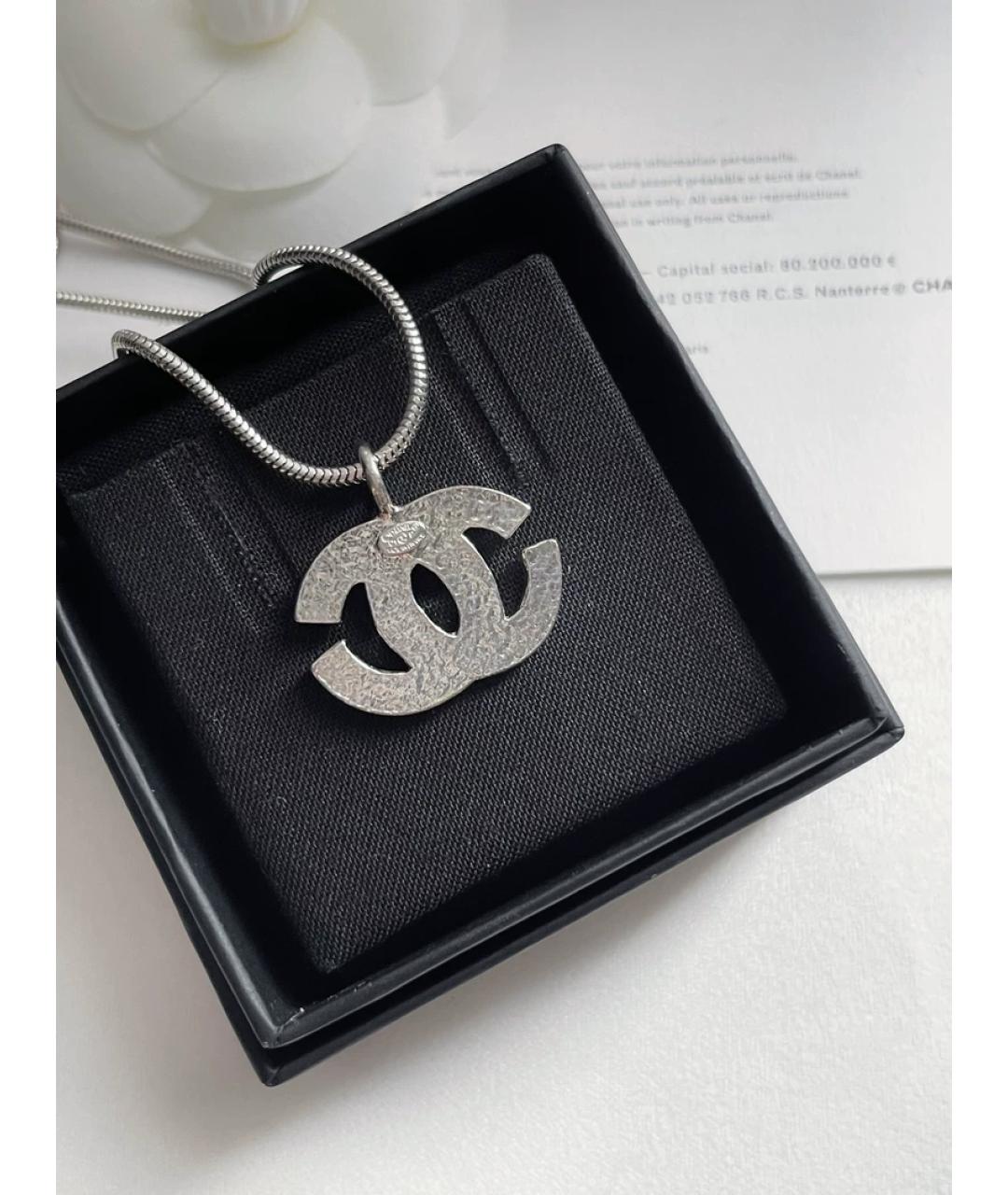 CHANEL Серебряная металлическая подвеска, фото 3