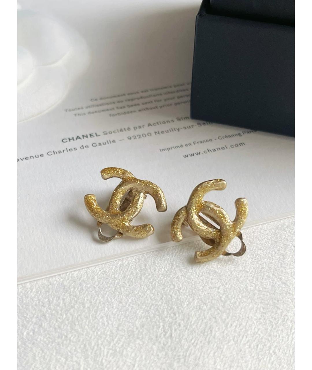 CHANEL Золотые металлические клипсы, фото 3