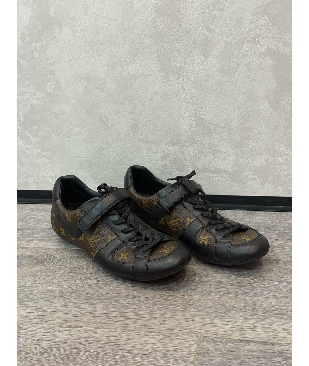 LOUIS VUITTON Коричневые низкие кроссовки / кеды из искусственной кожи, фото 2
