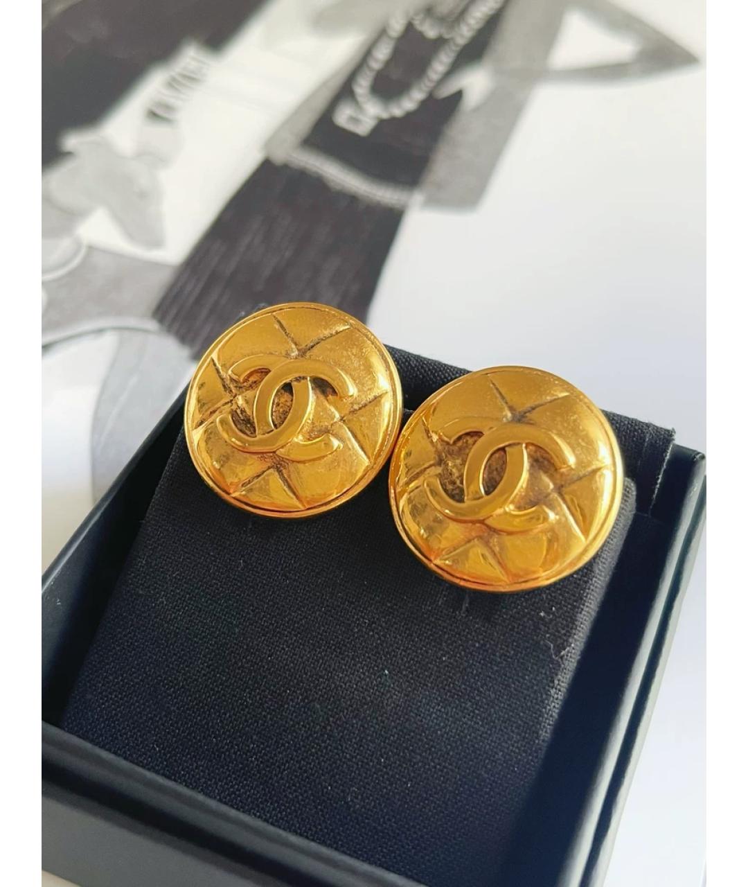 CHANEL Золотые металлические клипсы, фото 3