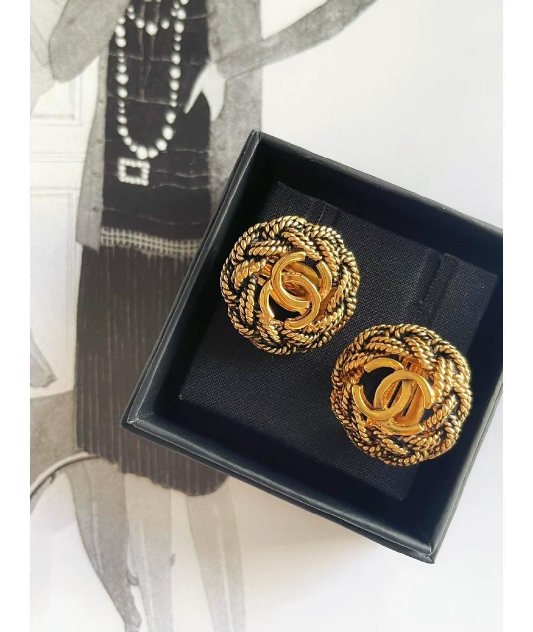 CHANEL Золотые металлические клипсы, фото 3