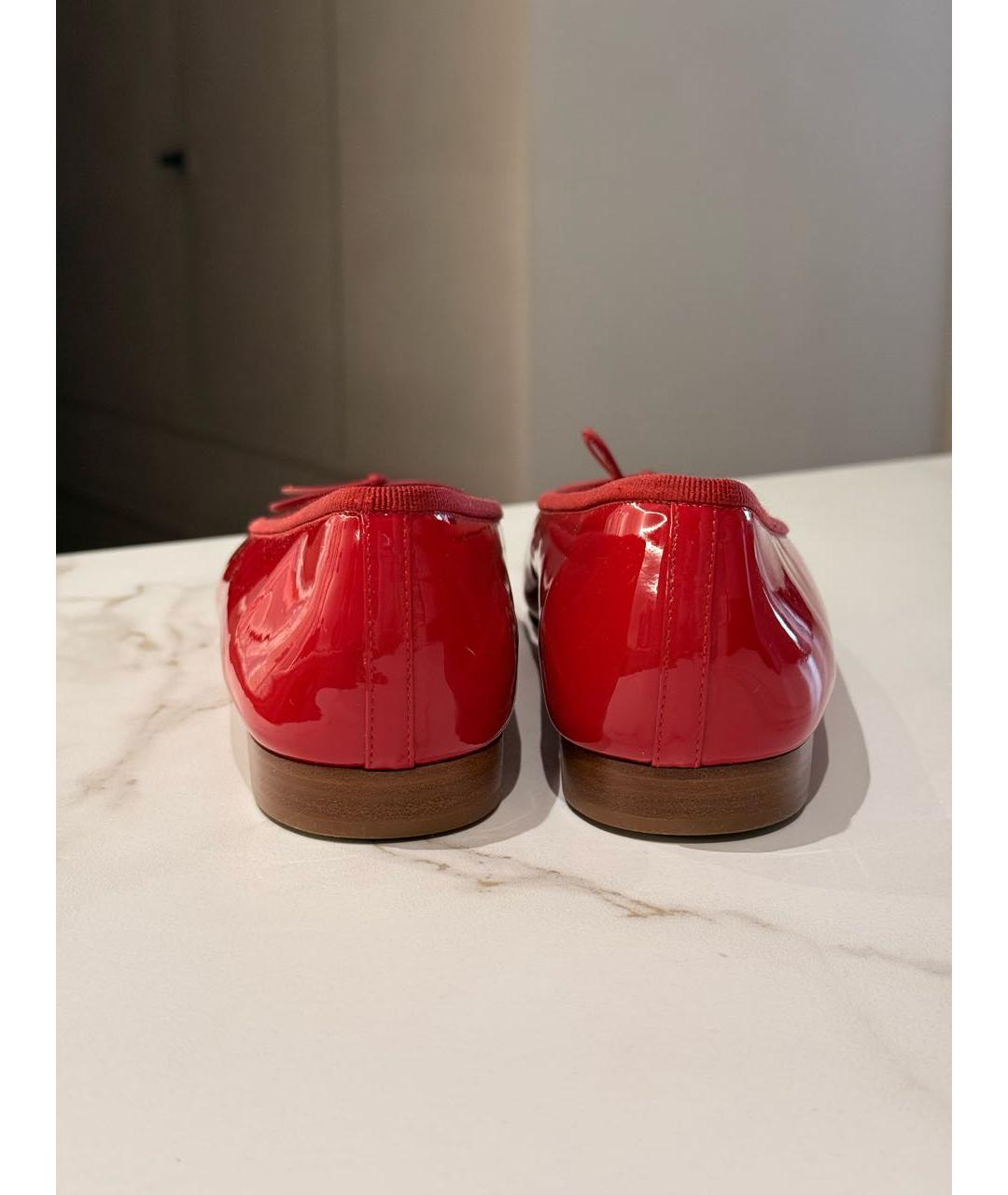 CHANEL Красные балетки из лакированной кожи, фото 4