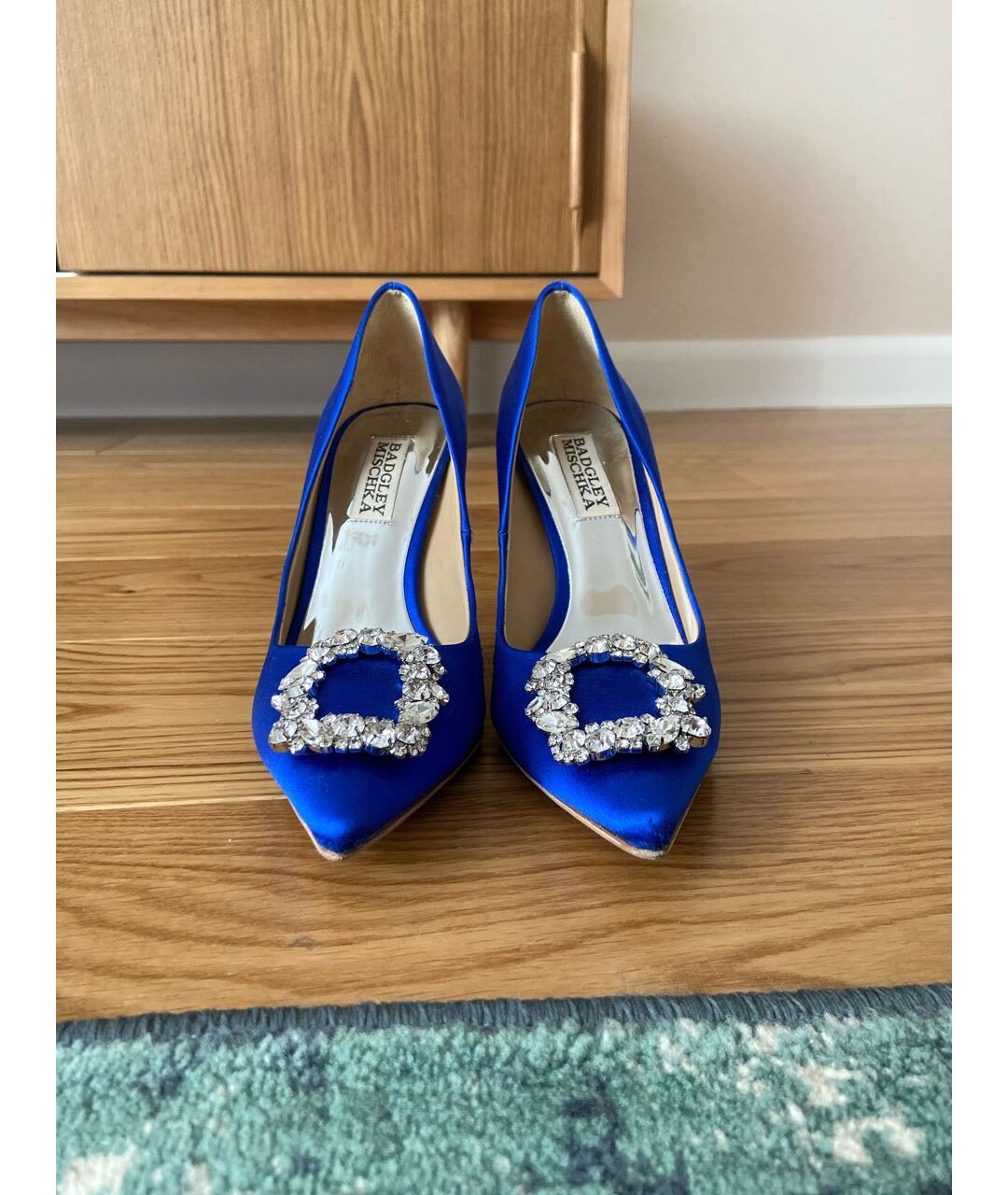 BADGLEY MISCHKA Синие текстильные свадебные туфли на среднем каблуке, фото 2
