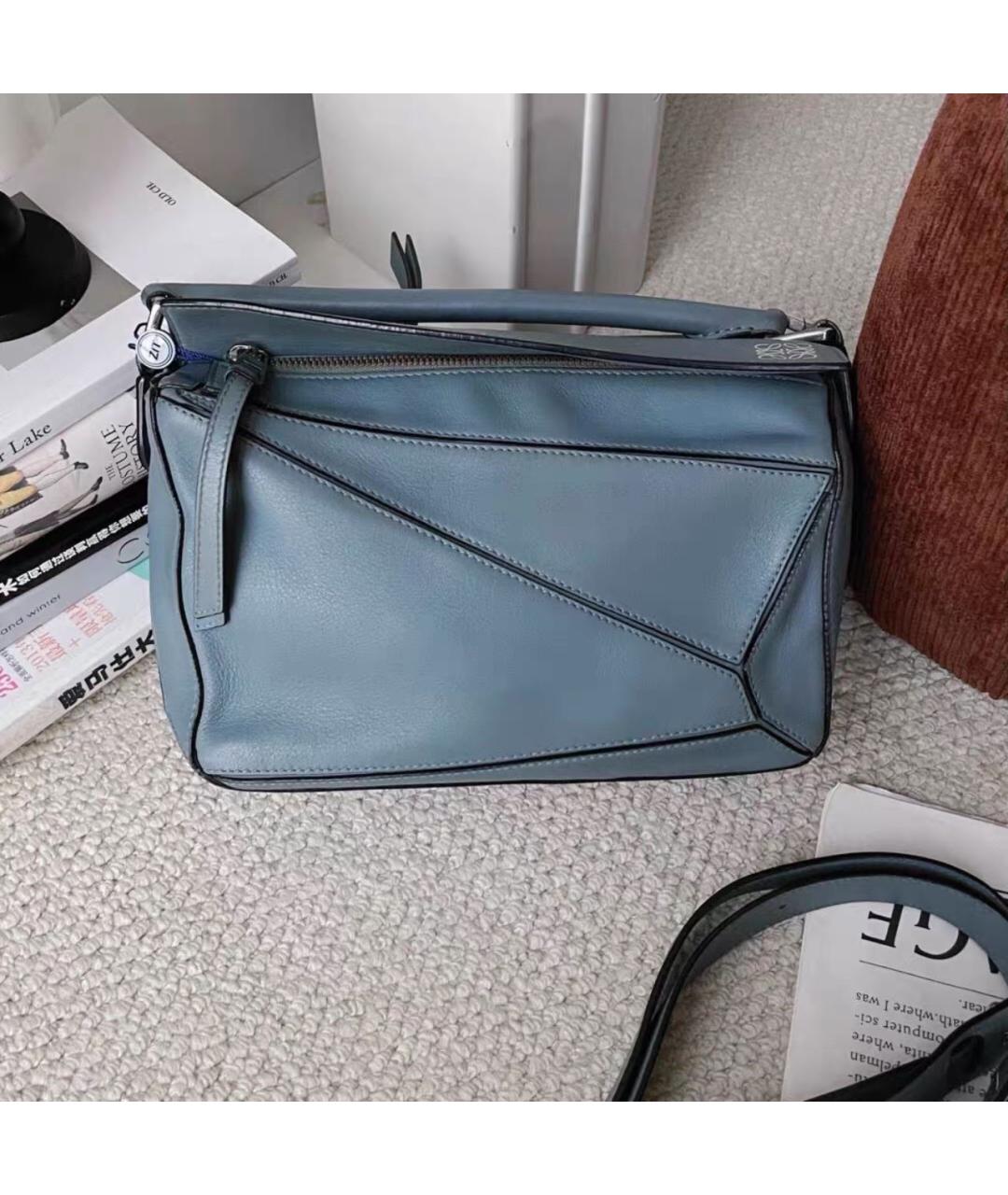 LOEWE Голубая кожаная сумка с короткими ручками, фото 8