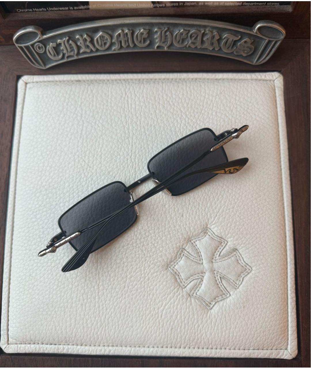 CHROME HEARTS Черные металлические солнцезащитные очки, фото 2