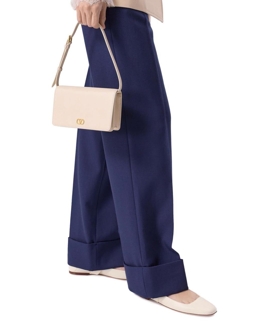 VALENTINO Бежевая кожаная сумка с короткими ручками, фото 5