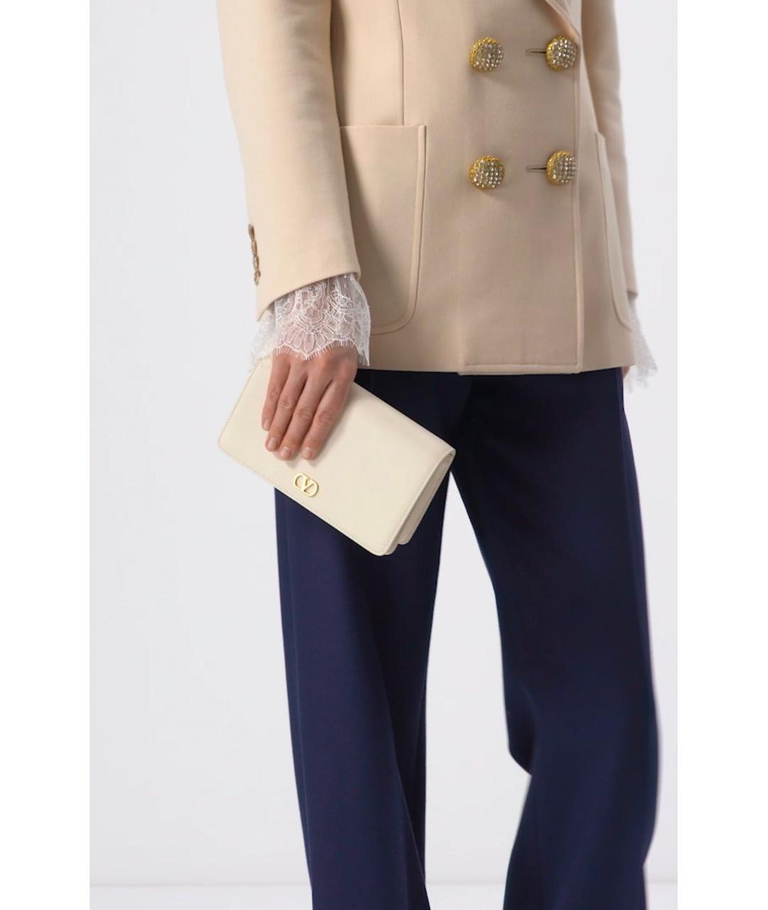VALENTINO Бежевая кожаная сумка с короткими ручками, фото 2