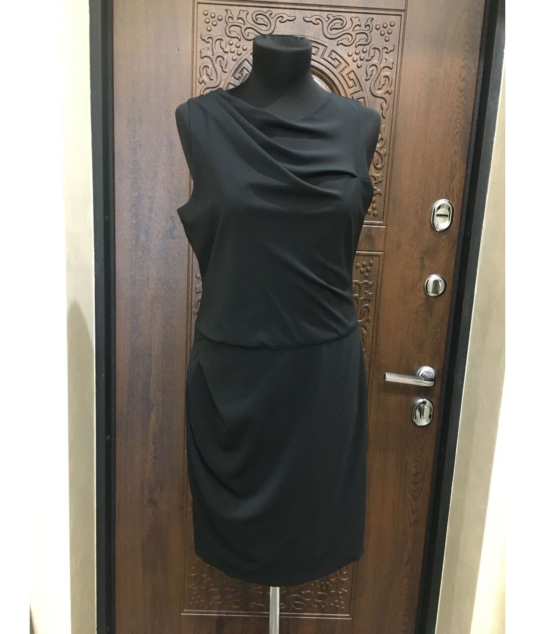EMPORIO ARMANI Черное полиэстеровое повседневное платье, фото 8
