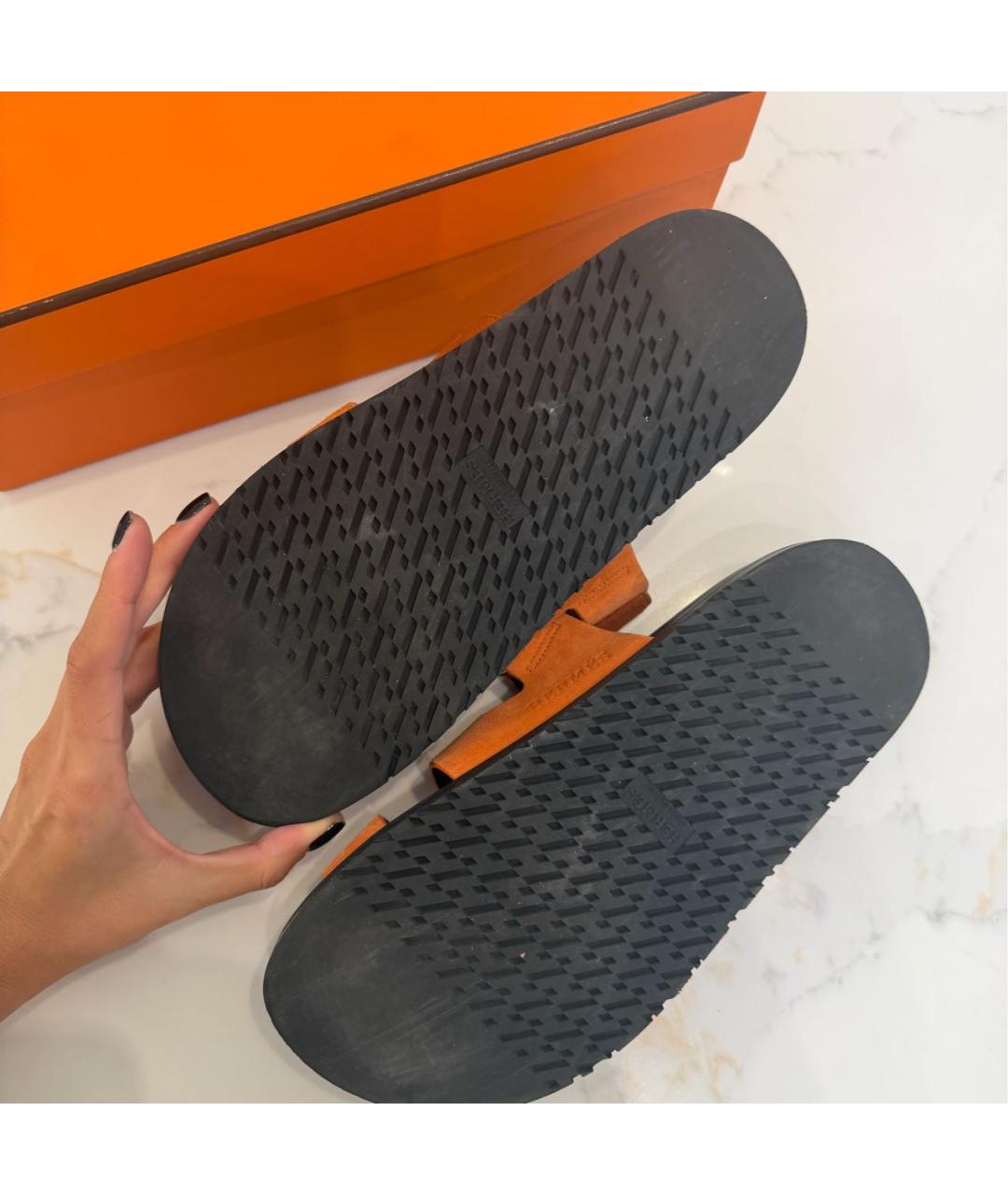 HERMES Оранжевое замшевые шлепанцы, фото 4