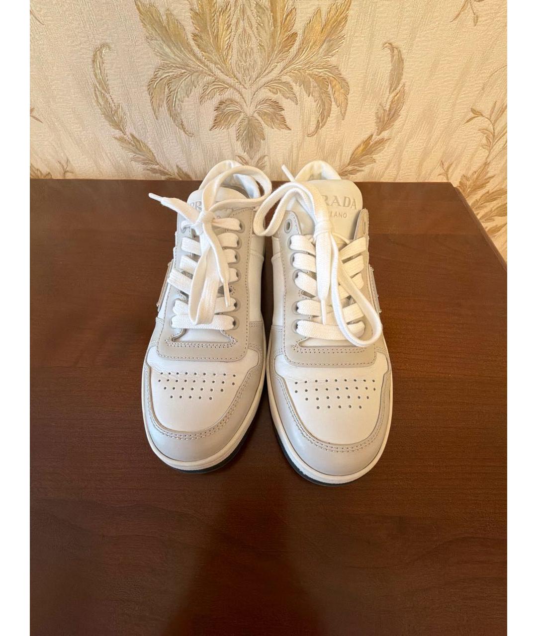 PRADA Белые кожаные кеды, фото 2