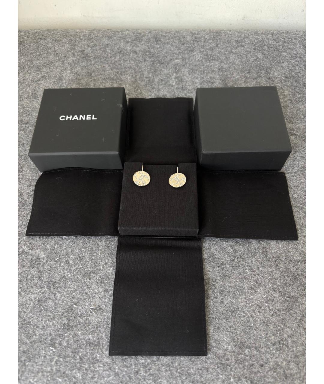 CHANEL Золотые металлические серьги, фото 4