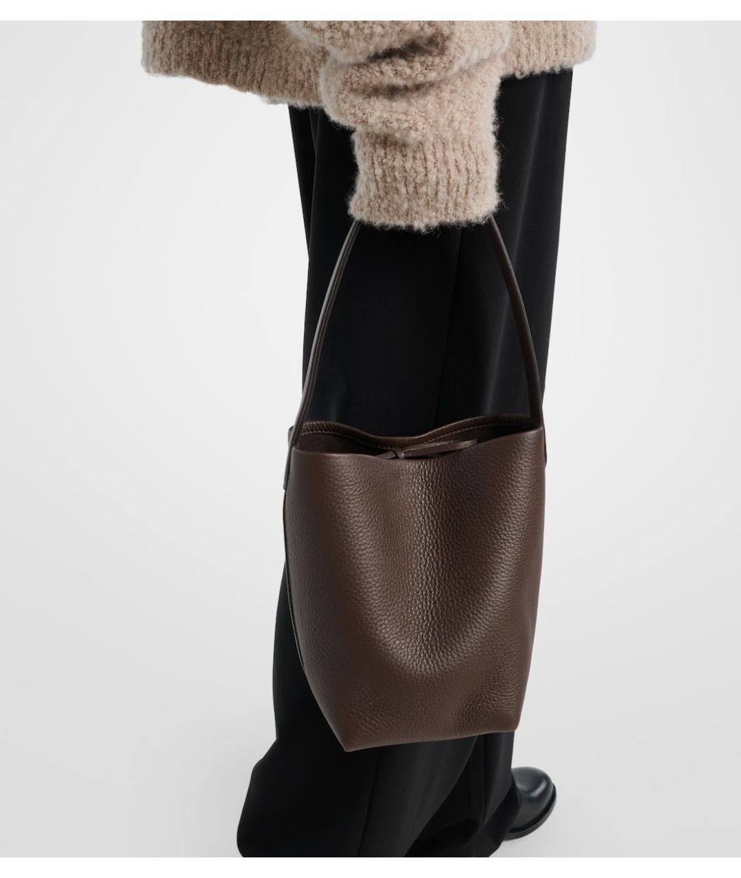 THE ROW Коричневая кожаная сумка тоут, фото 7