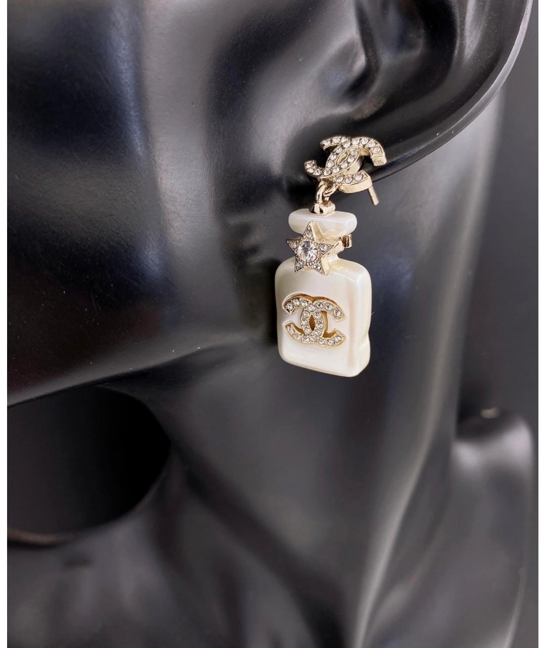 CHANEL Белые металлические серьги, фото 2