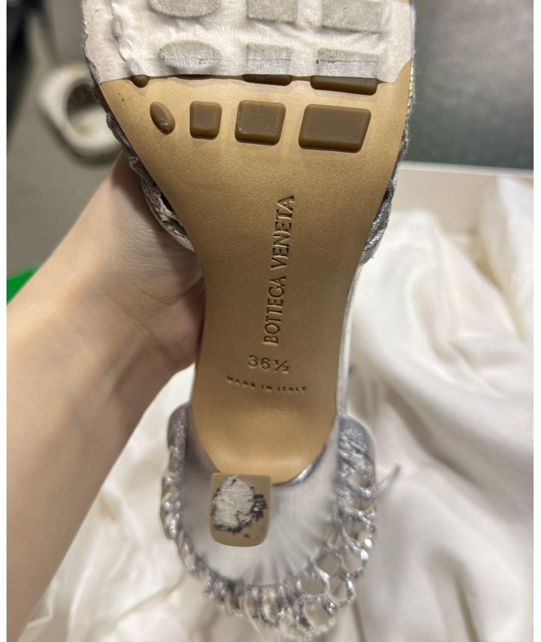 BOTTEGA VENETA Серебряные кожаные босоножки, фото 4