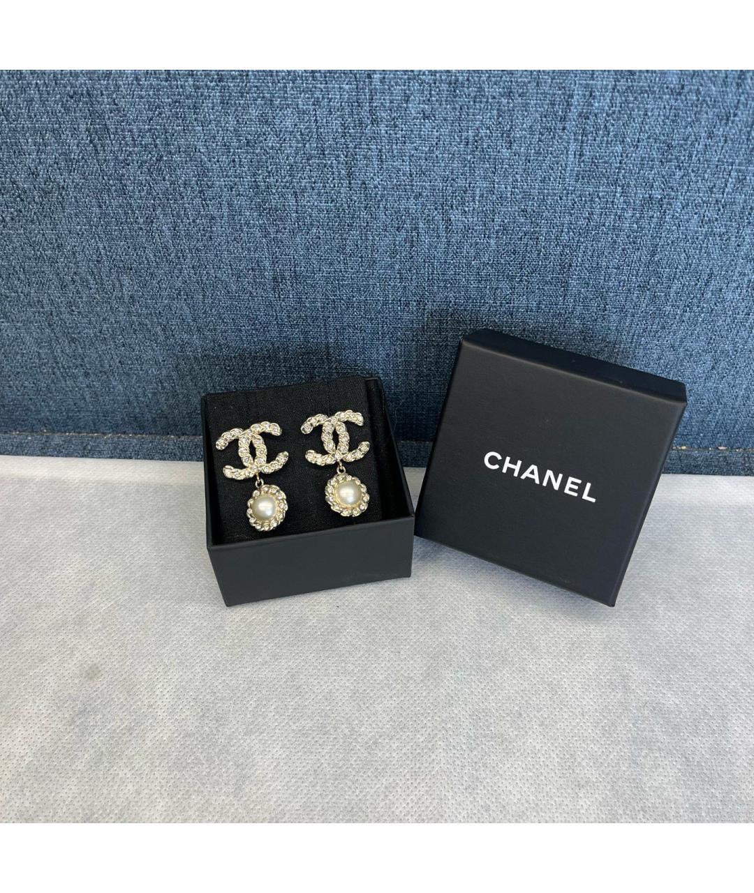 CHANEL Золотые металлические серьги, фото 2