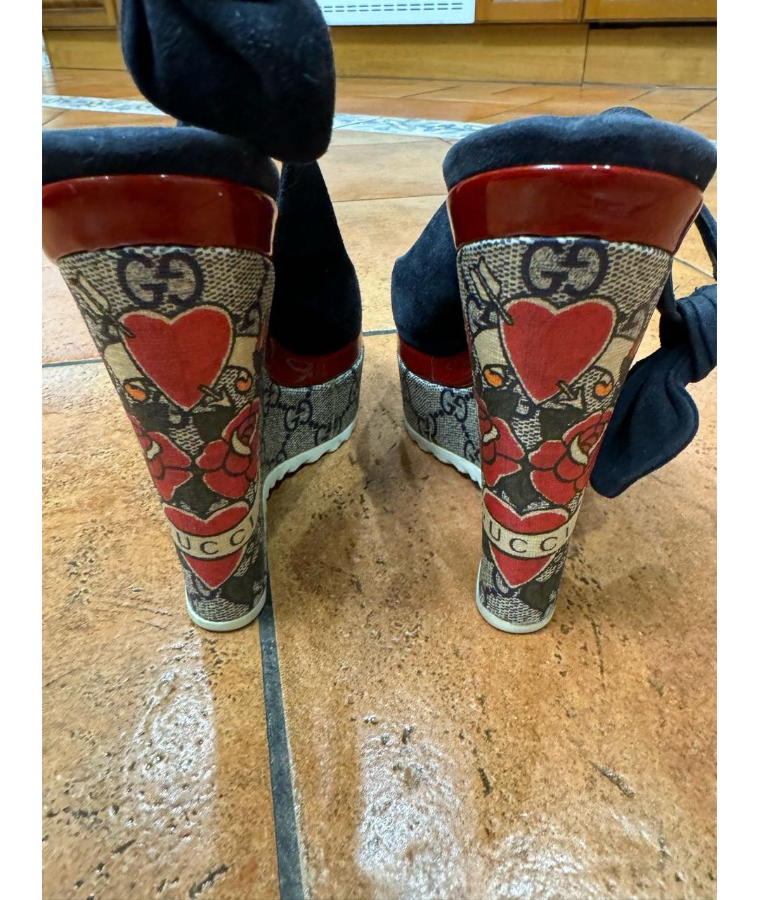 GUCCI Темно-синие босоножки, фото 4