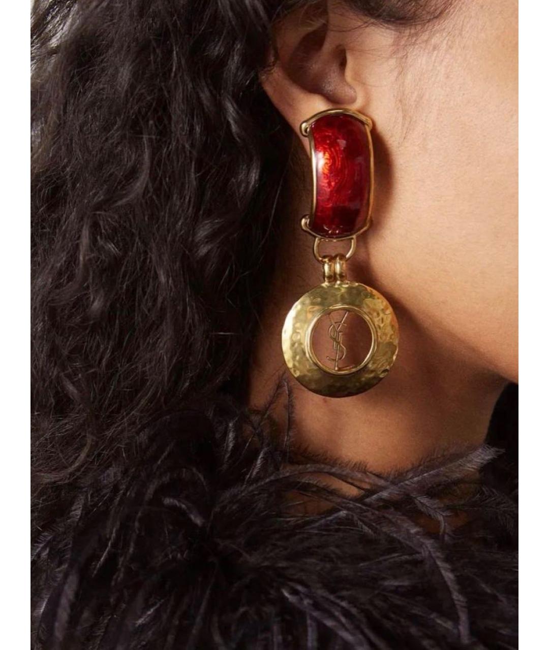 SAINT LAURENT Красные металлические серьги, фото 4