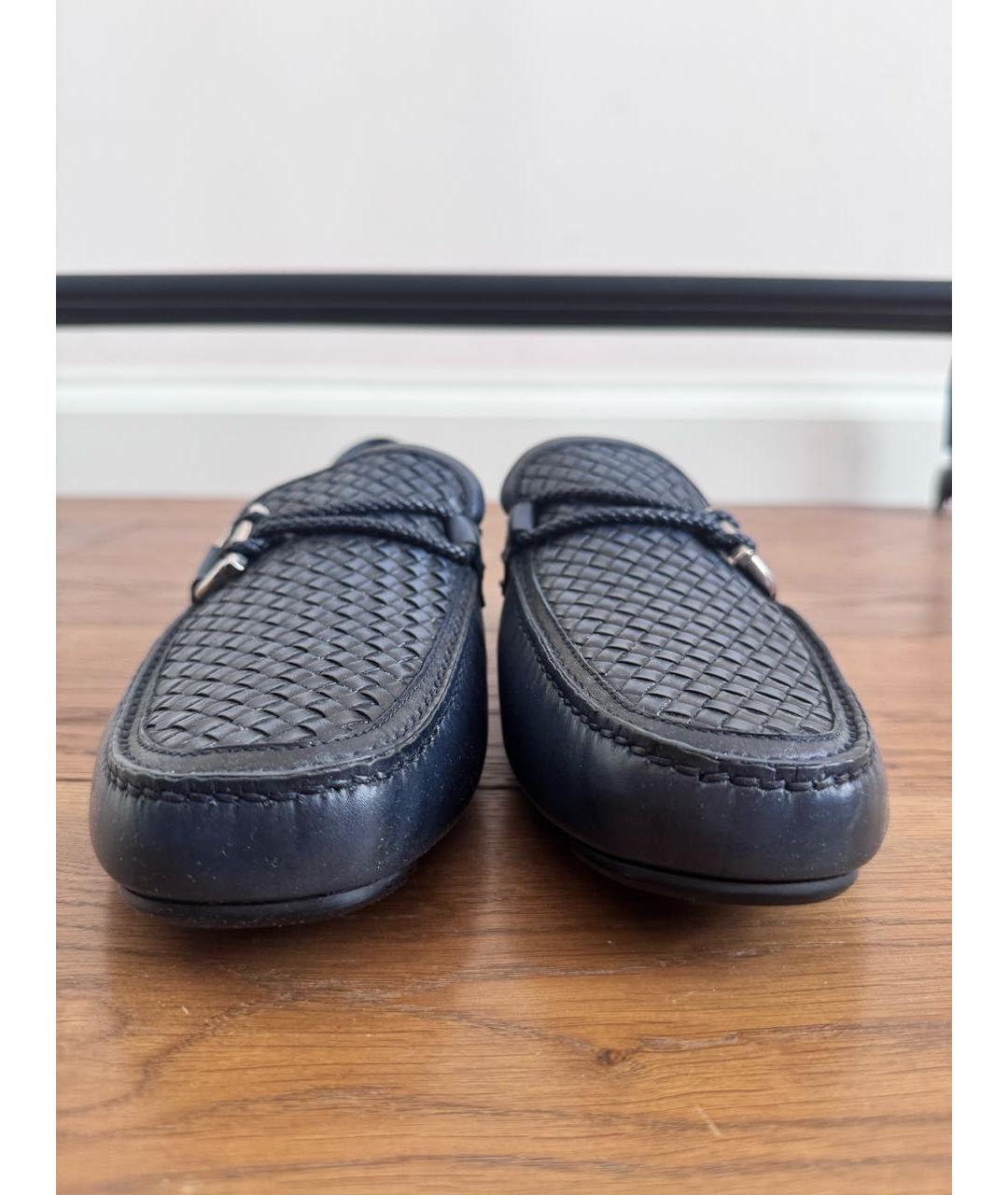 FERRAGAMO Темно-синие кожаные мокасины, фото 2