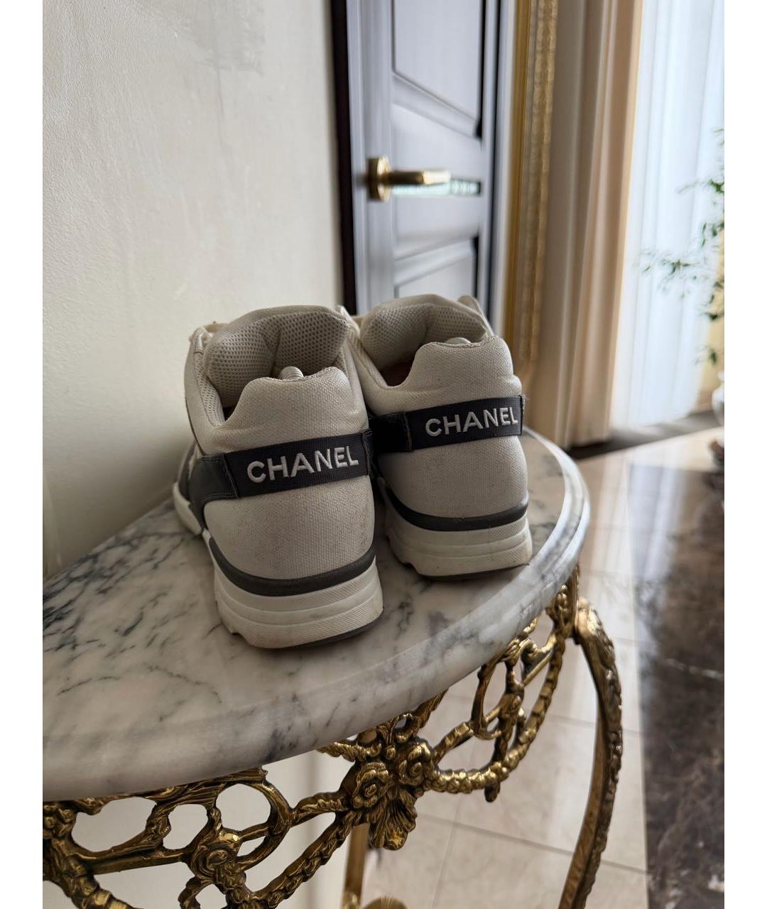 CHANEL Белые кожаные кроссовки, фото 4