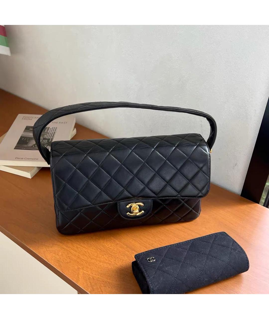 CHANEL Черная кожаная сумка через плечо, фото 2