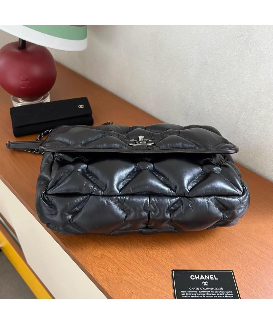 CHANEL Черная кожаная сумка через плечо, фото 5