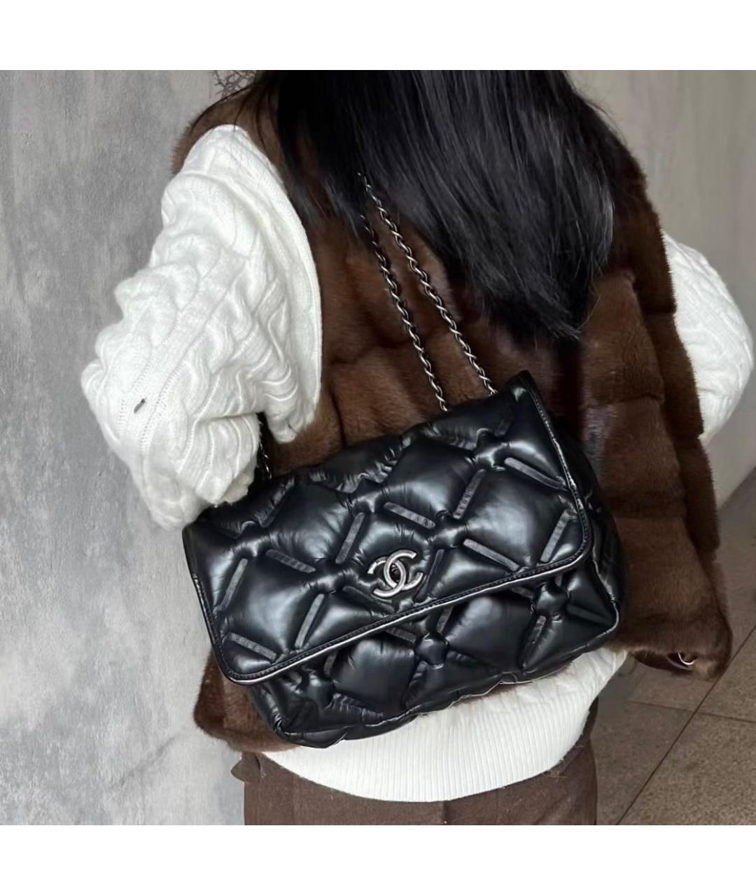 CHANEL Черная кожаная сумка через плечо, фото 7