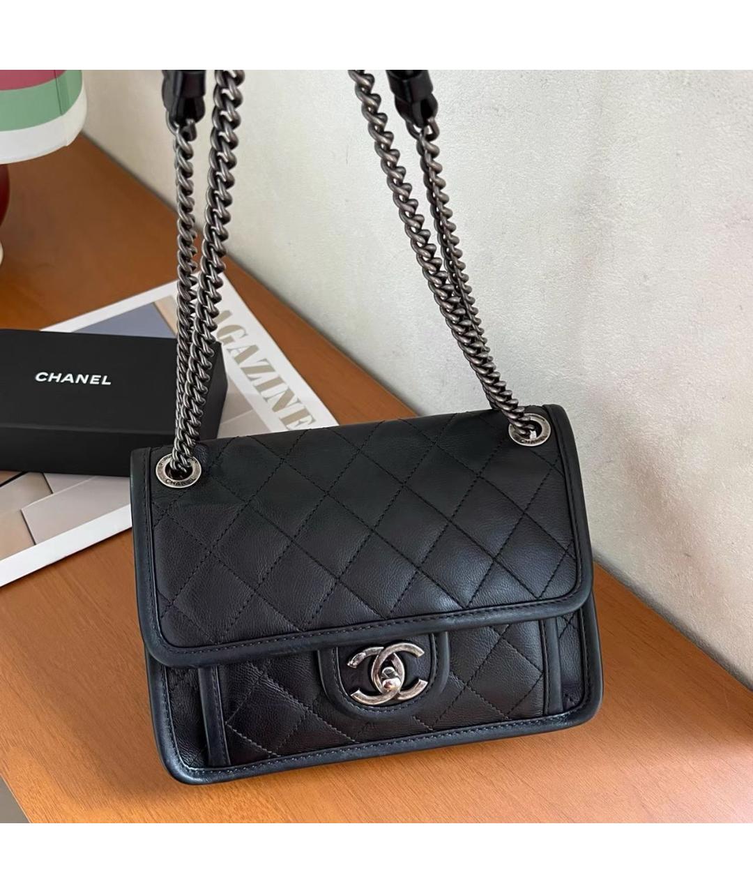 CHANEL Черная кожаная сумка через плечо, фото 3